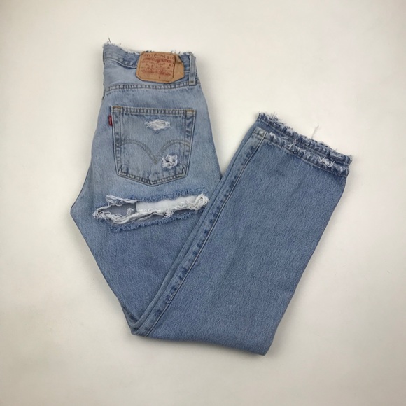 VTG Levi’s 501 Ass Rip / Butt Rip Jeans wedgie fit